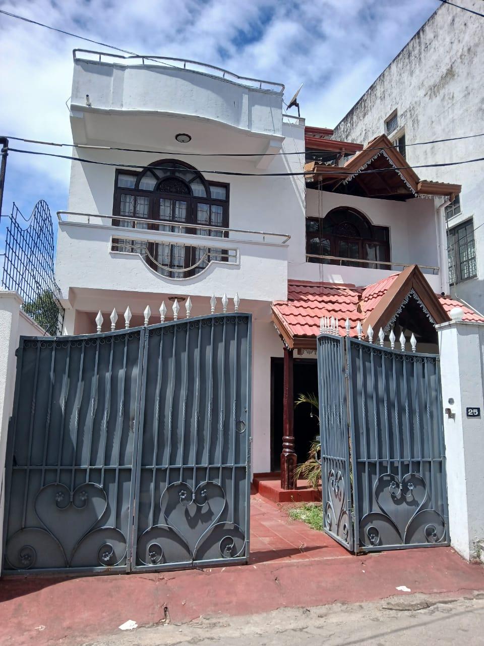 4 Bedroom House for Sale in Kollupitiya – Carmel Road