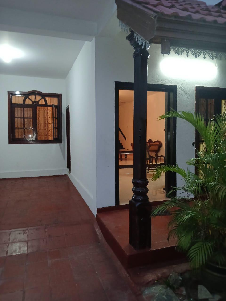 4 Bedroom House for Sale in Kollupitiya – Carmel Road