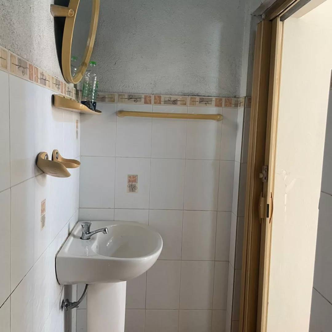 Nawala 1BR First Floori Annexe for Rent | LKR 35K | Single Lady