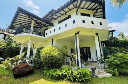 Beach View 2 Story Villa for Sale Ahungalla -  35 Perches - 5 Rooms -120Millon