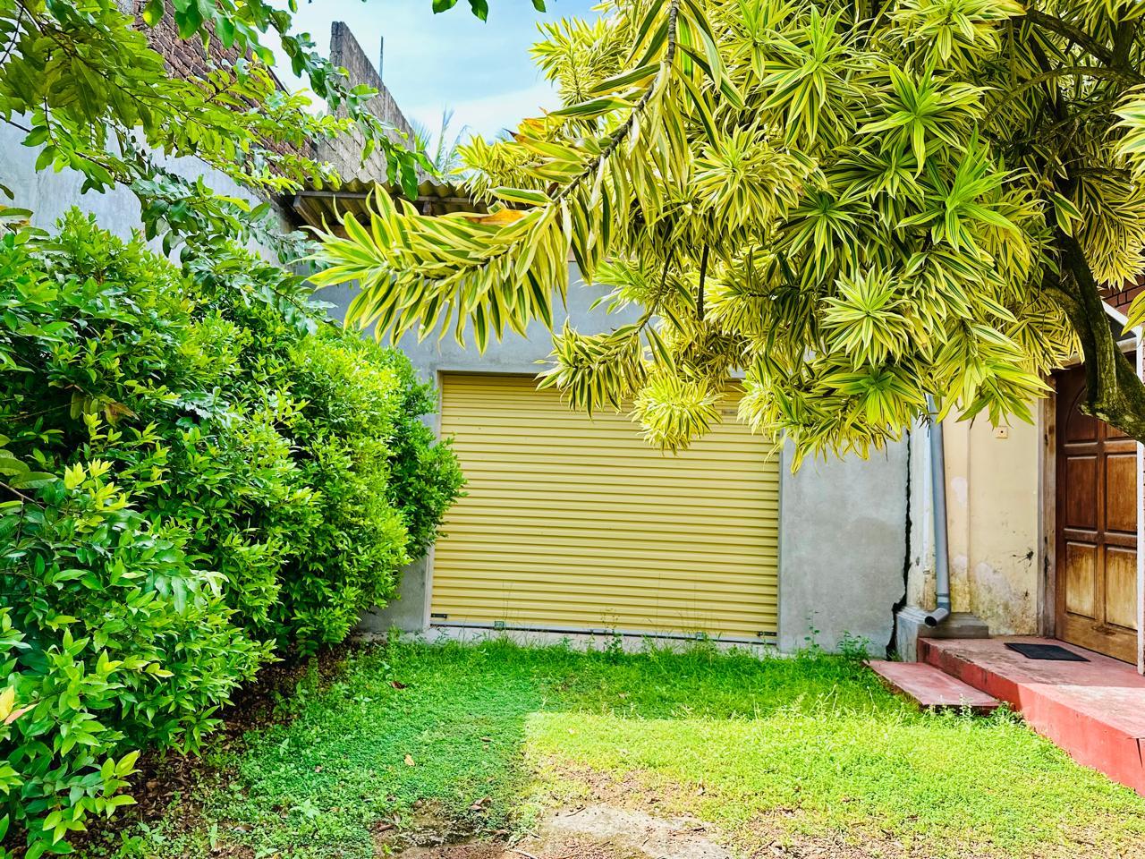 Beach View Colonial-Style House for Sale in Beruwala – 37 Perches | Rs. 37,500,000