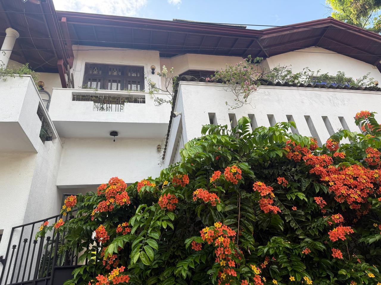 House For Sale - Makola