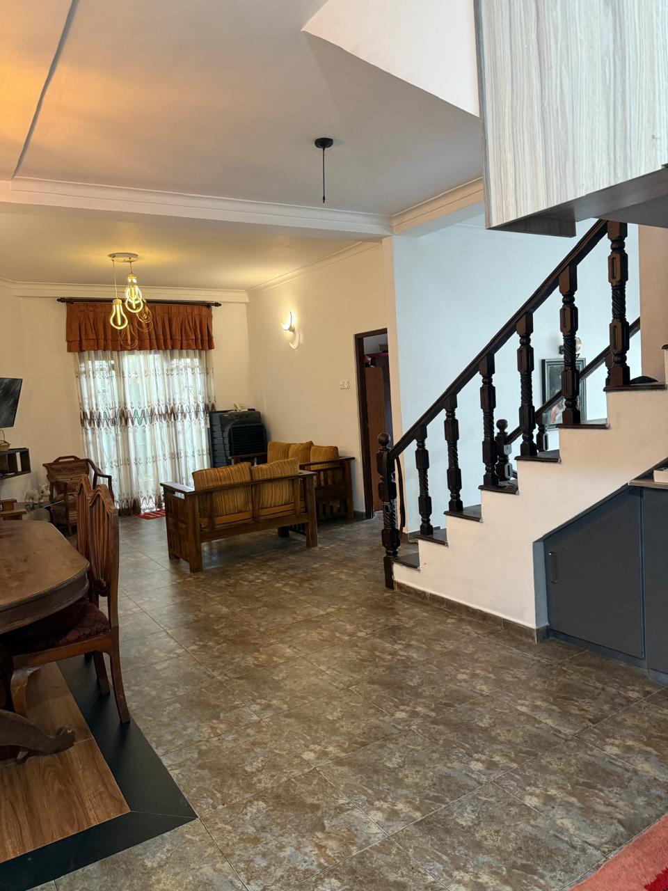 House For Sale - Makola