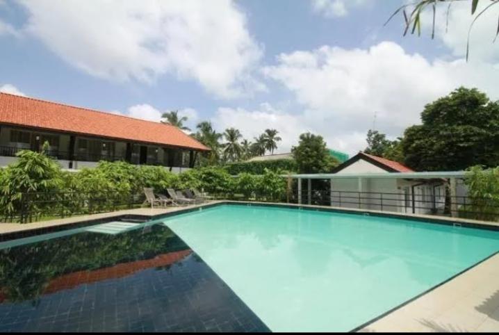 Beachfront Hotel for Sale – Kalutara | Rs. 1 Billion | 22 Rooms | 215 Perches