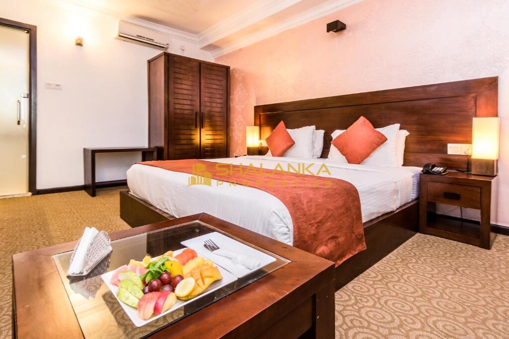 Ceylon City Hotel, 11, Upatissa Road, Colombo 4