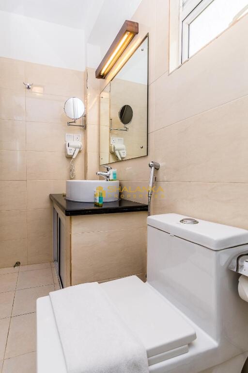 Ceylon City Hotel, 11, Upatissa Road, Colombo 4