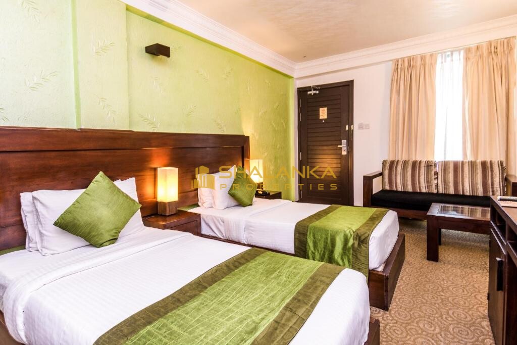 Ceylon City Hotel, 11, Upatissa Road, Colombo 4