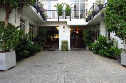 Chapelton House (Pvt) Ltd, 5B, 1st Chapel Lane, Colombo 6