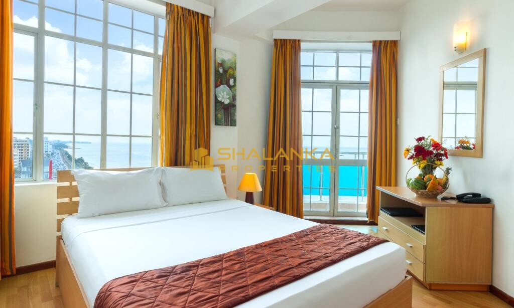 Global Towers, 11 Marine Drive, Colombo 6