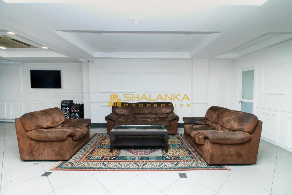 Green Palace, 30, W. A. Silva Mawatha, Wellawatte, Colombo 6