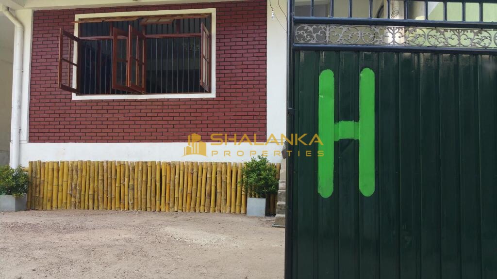 Hitchhike Backpackers, 50/3A Templers Road, 10370 Mount Lavinia