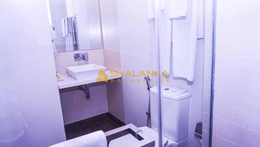 Hotel Nippon Colombo, 123 Kumaran Rathnam Road Slave Island, Union Place, Colombo 2
