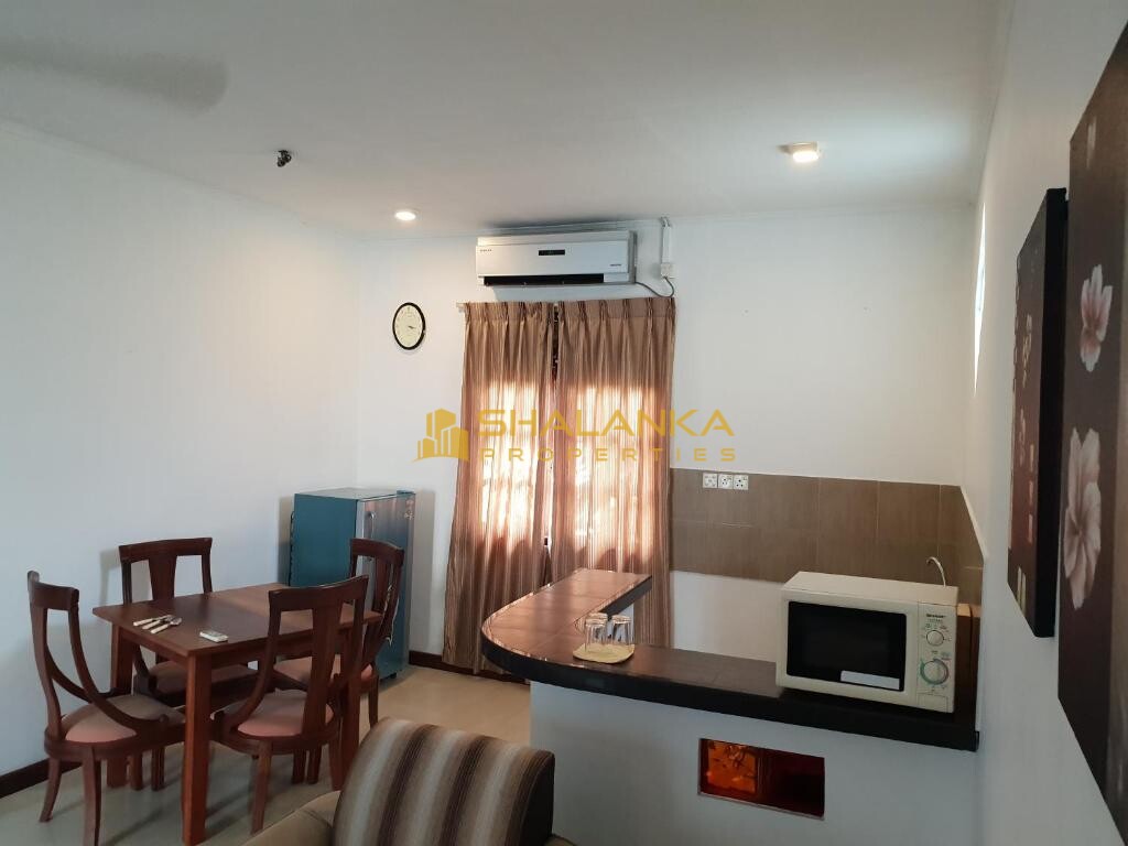 Ice Berg, No.09 Mallika Mawatha, off Templer's Road, 10350 Mount Lavinia