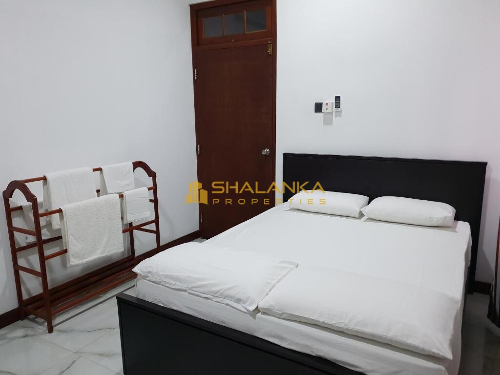 Ice Berg, No.09 Mallika Mawatha, off Templer's Road, 10350 Mount Lavinia