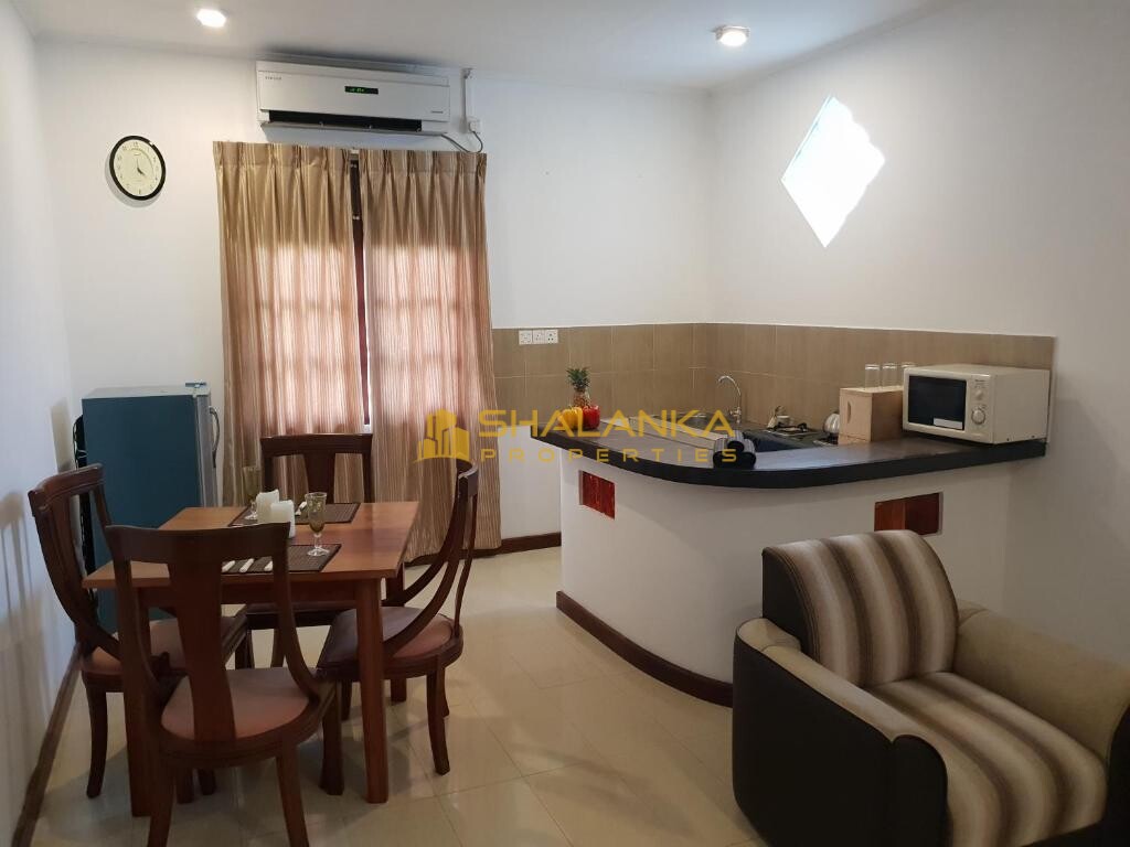 Ice Berg, No.09 Mallika Mawatha, off Templer's Road, 10350 Mount Lavinia