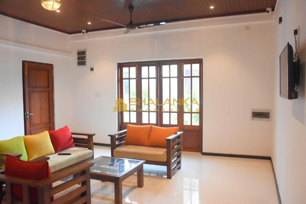 J Guest Colombo, 39/1, Fussel's Lane, Colombo 6