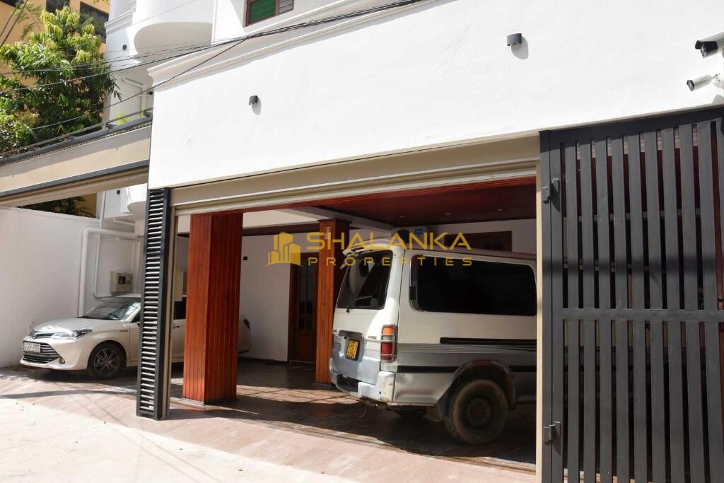 J Guest Colombo, 39/1, Fussel's Lane, Colombo 6