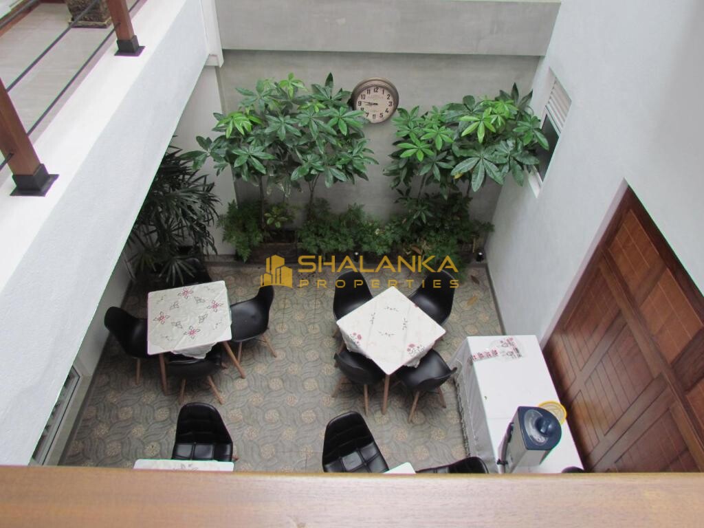 KMC Villa,  30 Sangamitta Avenue, 10350 Mount Lavinia
