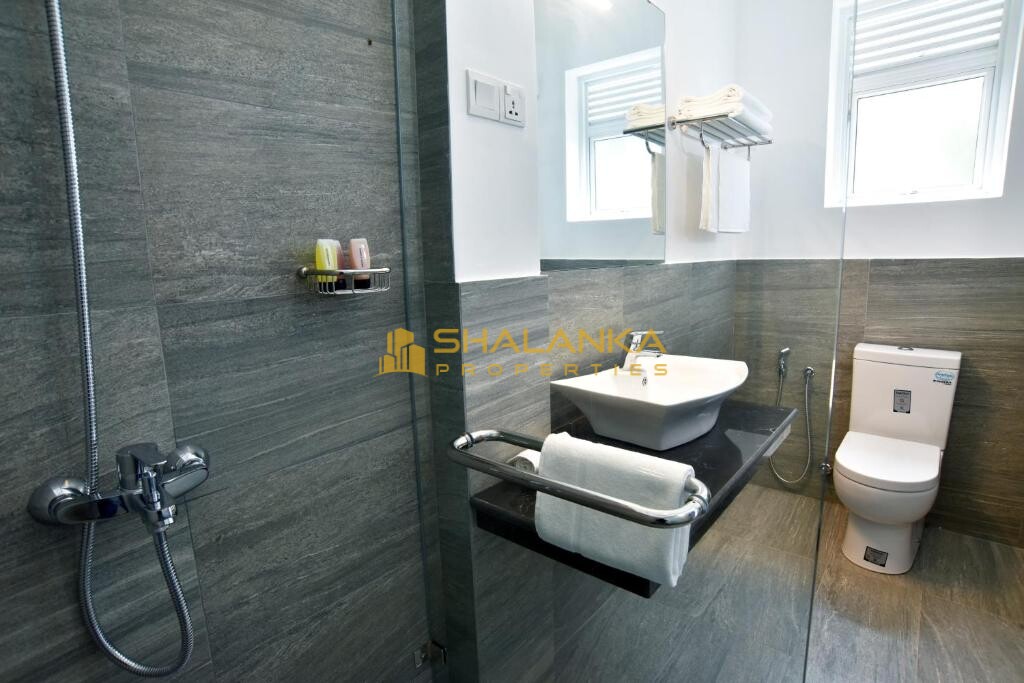 KMC Villa,  30 Sangamitta Avenue, 10350 Mount Lavinia