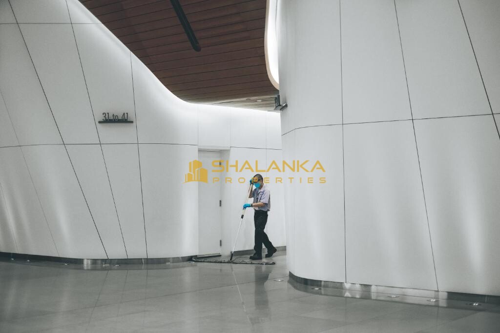 Mövenpick Hotel Colombo, No. 24, Dharmapala Mawatha, Kollupitiya, Colombo 3