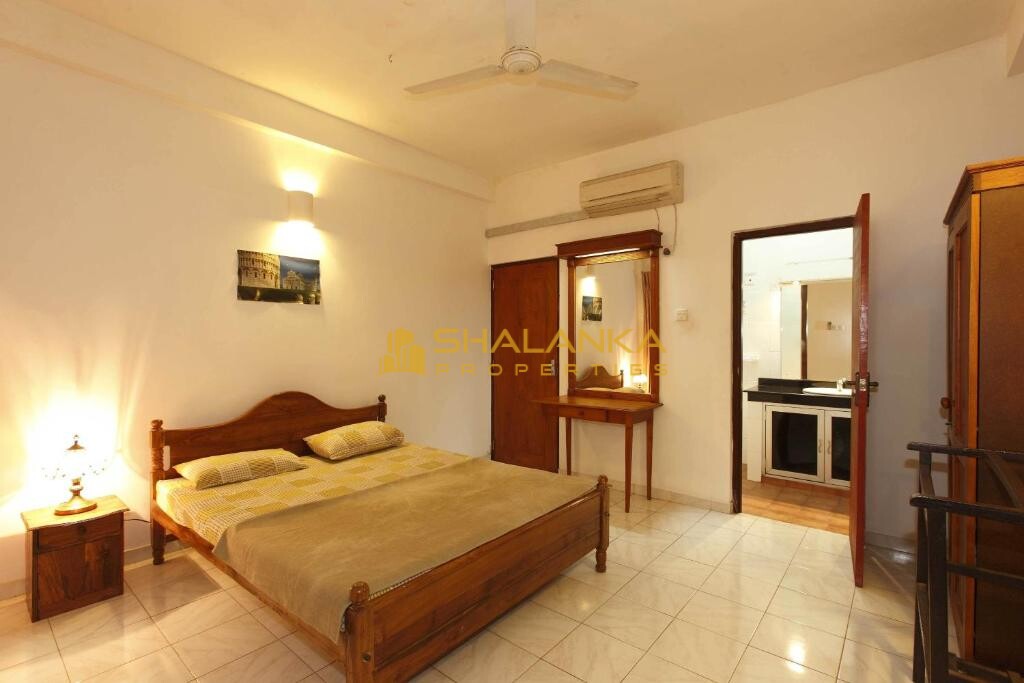 N S Apartment, 19, Circular road, 10370 Mount Lavinia