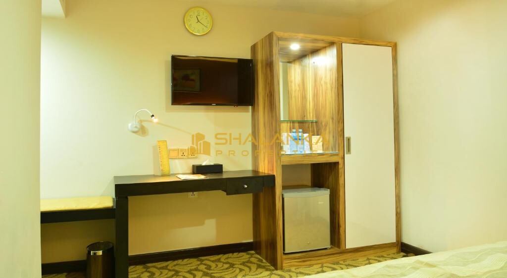 Pearl City Hotel,17, Bauddhaloka Mawatha, Colombo 4