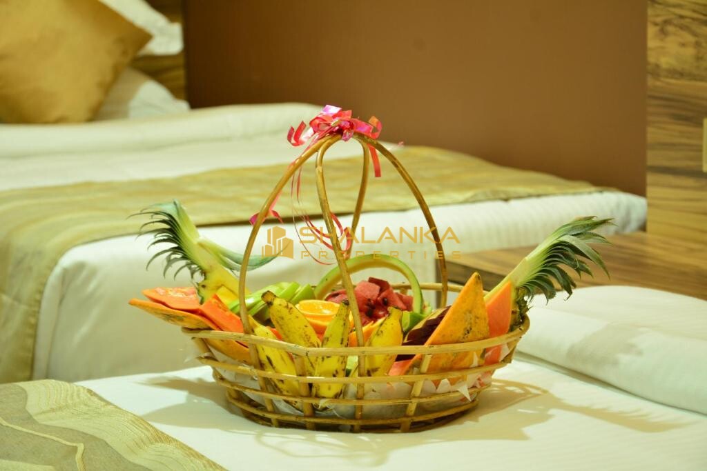 Pearl City Hotel,17, Bauddhaloka Mawatha, Colombo 4