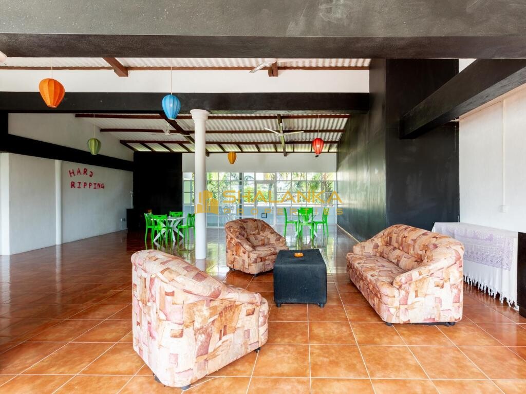 Royal Mount Hotel, No. 41, Vihara Road, 10370 Mount Lavinia,