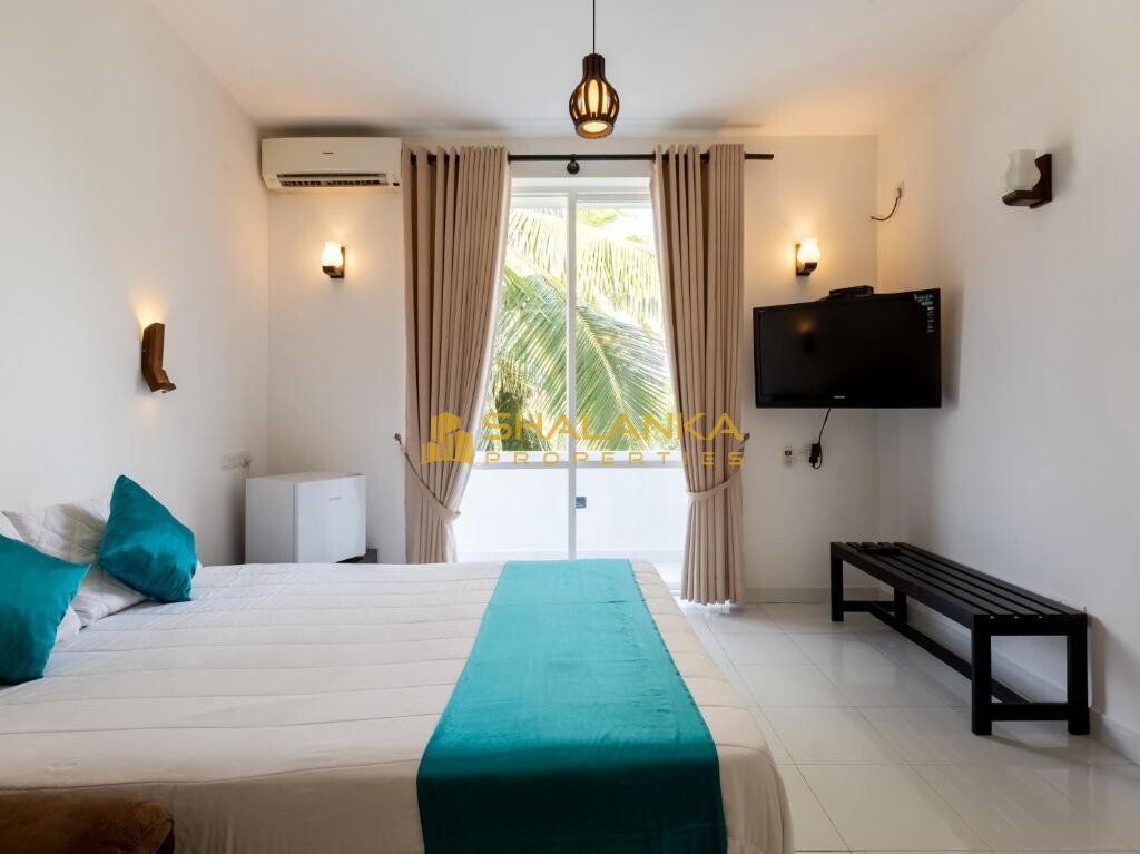 Royal Mount Hotel, No. 41, Vihara Road, 10370 Mount Lavinia,