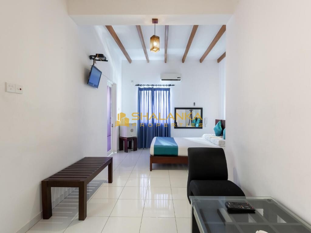 Royal Mount Hotel, No. 41, Vihara Road, 10370 Mount Lavinia,