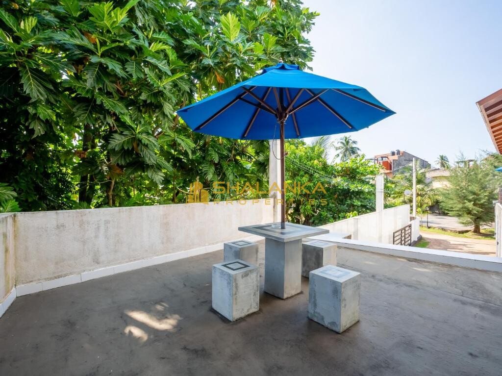 Royal Mount Hotel, No. 41, Vihara Road, 10370 Mount Lavinia,