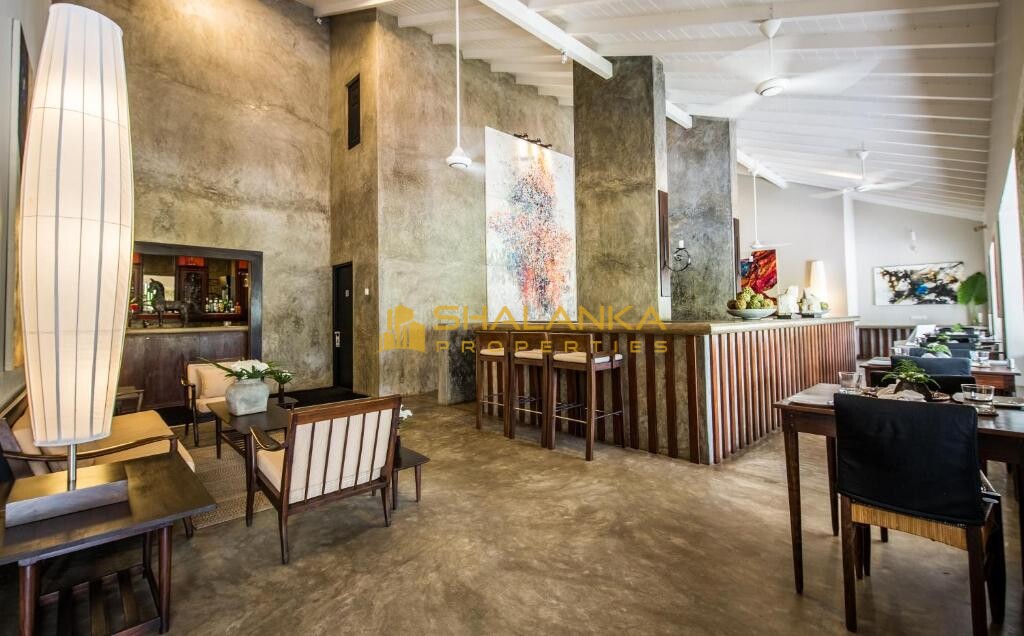 Taru Villas - Lake Lodge, 20, Alvis Terrace, Kollupitiya, Colombo 3