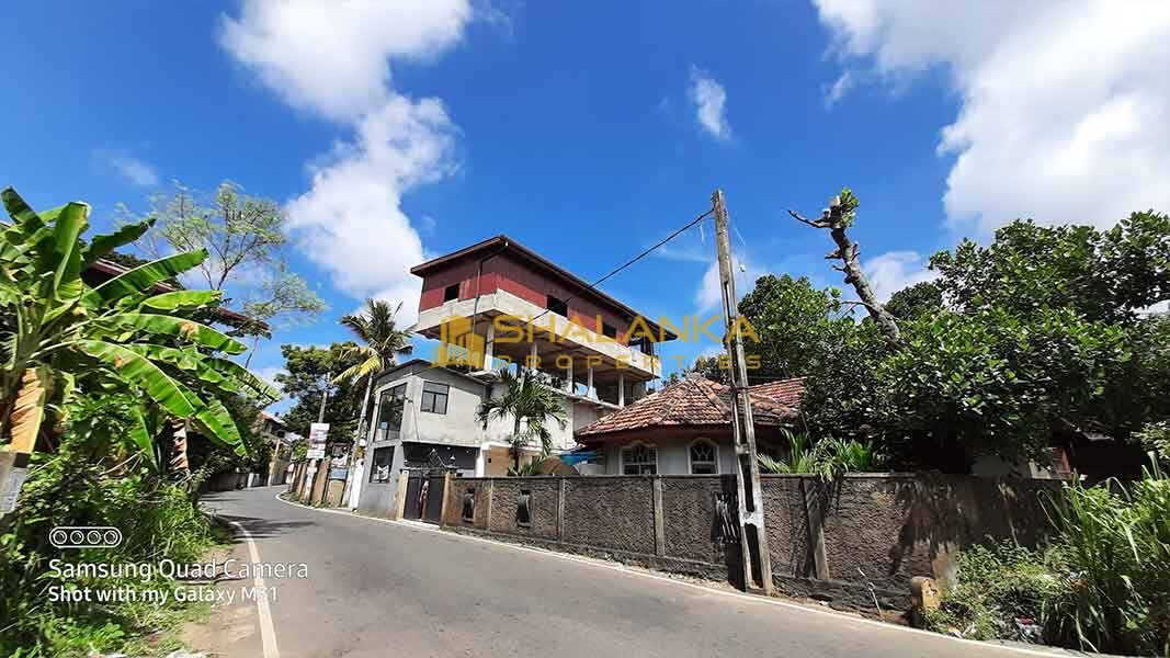 Hemi's Apartment, 103A, Welikadamulla Road, Mabola, Wattala