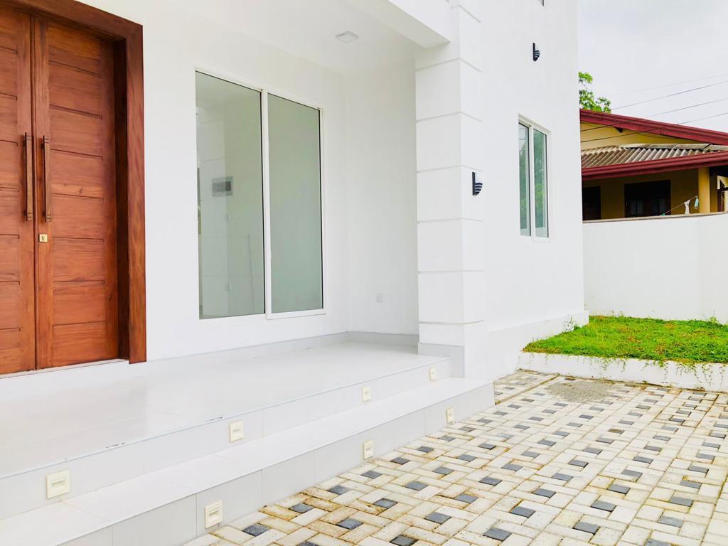 House for Sale in Kandana - 8 Perches - 45 Mn