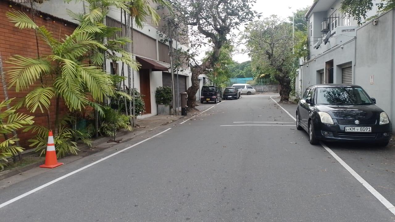 Prime Commercial-Ready House for Sale in Colombo 5 – Park Avenue