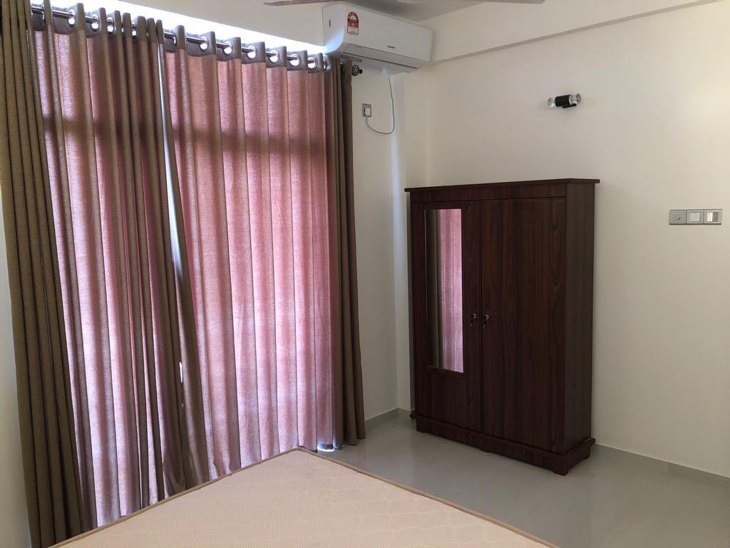 Apartment for sale in Longden Place Colombo 07 - 75 Mn