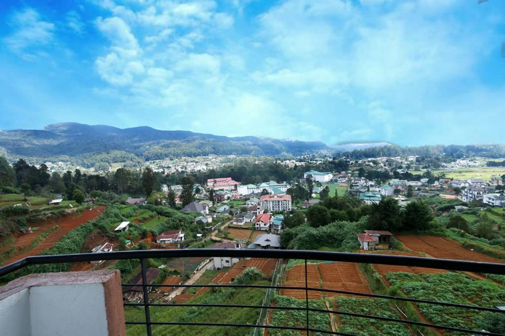 Hotel For Sale Nuwara Eliya - LKR 420 Mn