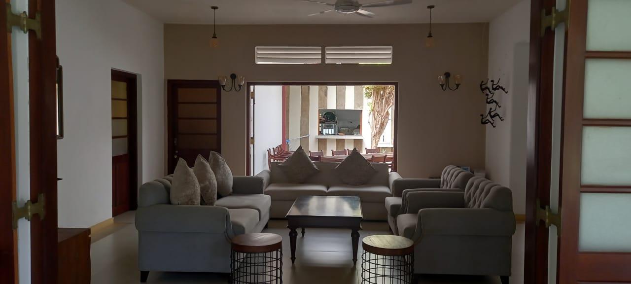 6 BHK Villa for Rent - Kathaluwa - 3,100 US$ per Month