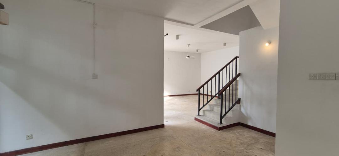 Spacious 4BR Two-Storey House for Sale in Dehiwela – Parakrama Road