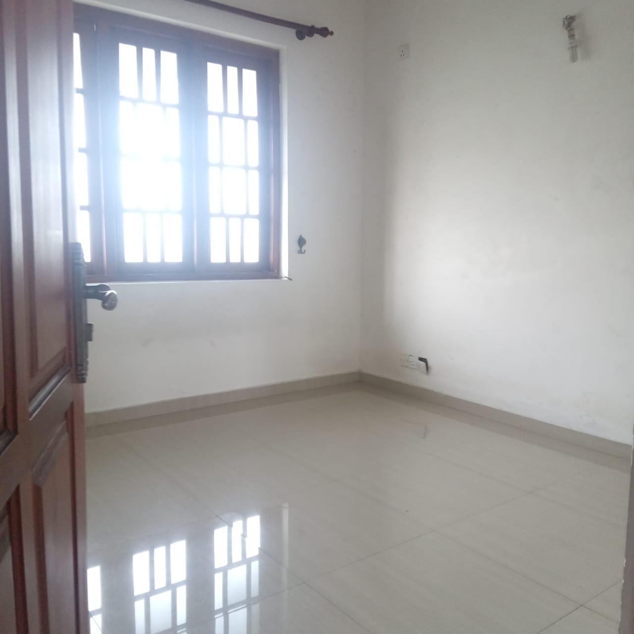 SECOND FLOOR HOUSE FOR RENT -  DEHIWALA KALUBOWILA