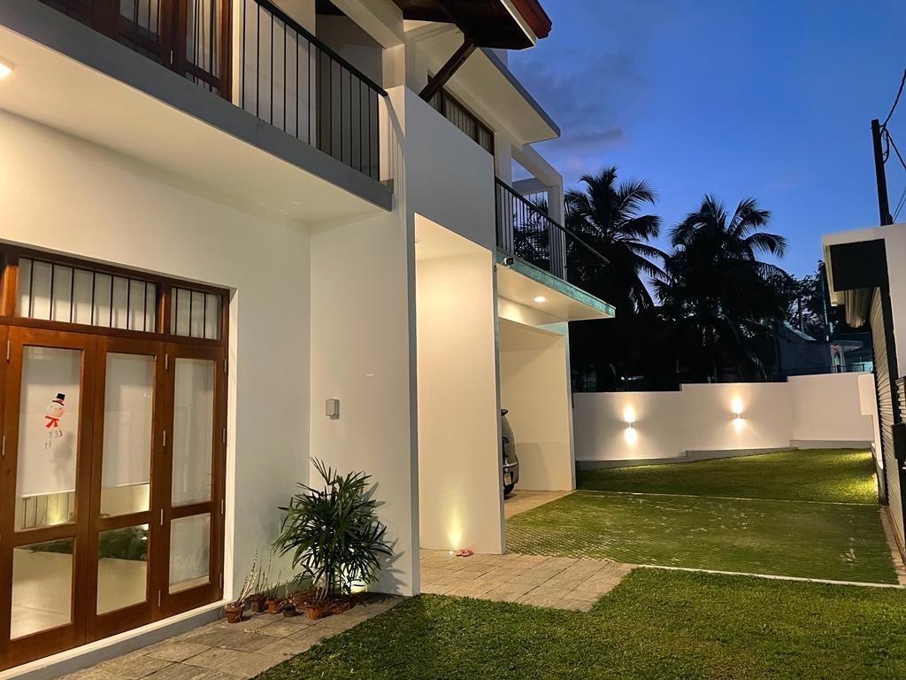 Spacious 5BR Two-Storey House in Dehiwala | 7.7P Land